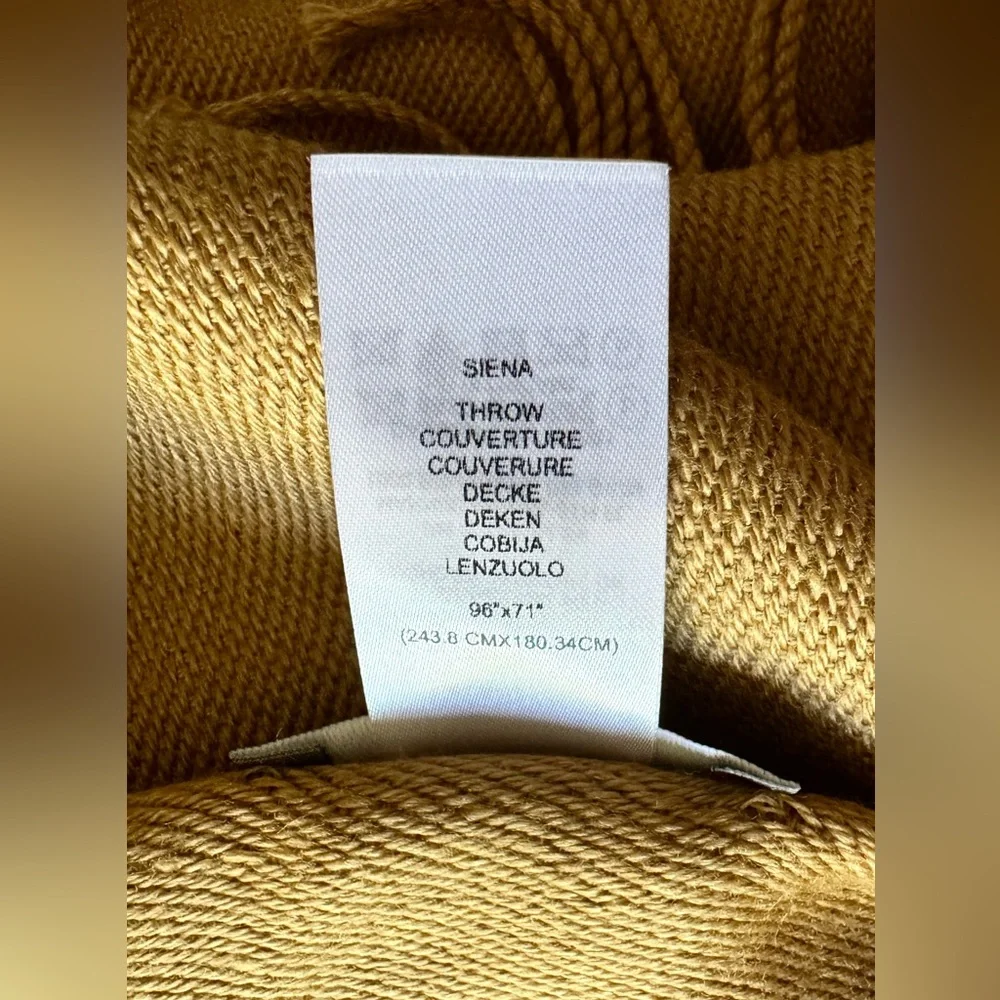 RH SIENA Luxurious 70%Lambswool & 20%Cashmere Throw-in CAMEL,96“x 71“,Italy. NEW